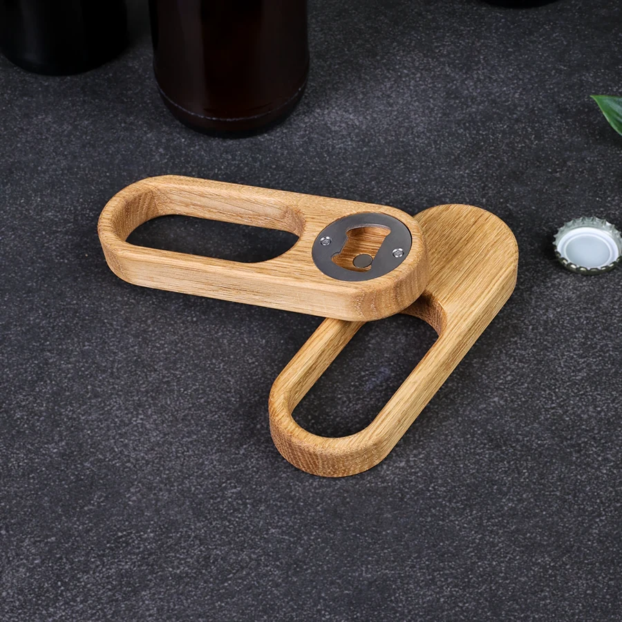 flaschenoeffner-design-eiche-3 Flaschenöffner aus Eichenholz, präzise CNC-gefertigt, fein geschliffen und mit Magnet zum Auffangen von Kronkorken