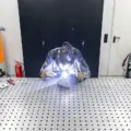 Ein Diamant wird mit WIG geschweißt.