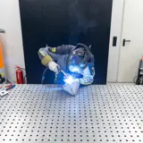 Ein Diamant wird mit MAG geschweißt.